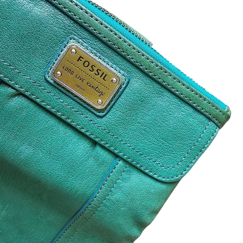 Fossil Teal Wallet - Picture 6 of 8